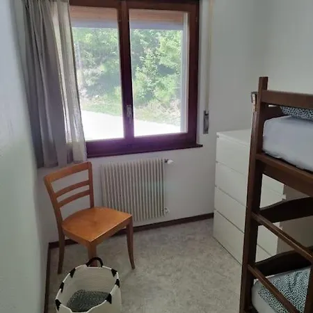 2-bedroom Condo, Terrace & Indoor Parking 아파트 크란스몬타나